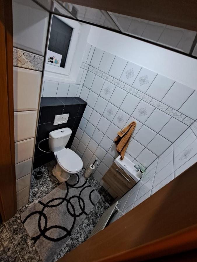 Hostelhollabrunn Ngoại thất bức ảnh