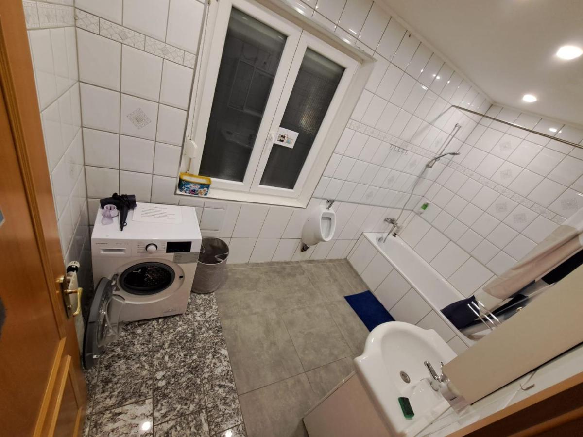 Hostelhollabrunn Ngoại thất bức ảnh
