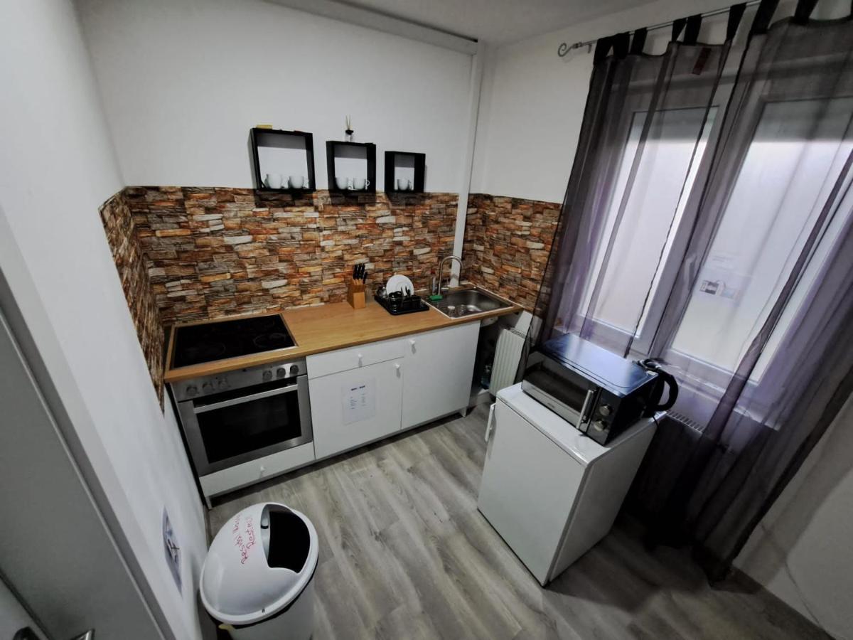 Hostelhollabrunn Ngoại thất bức ảnh